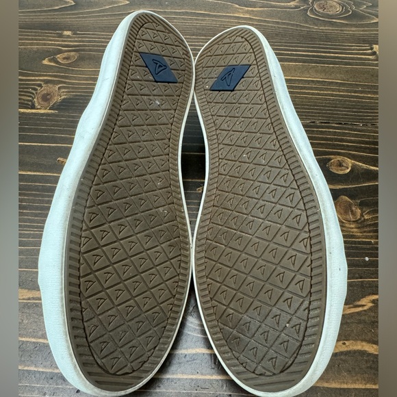 Women's Sperry Crest Vibe Canvas Sneakers - Picture 5 of 7